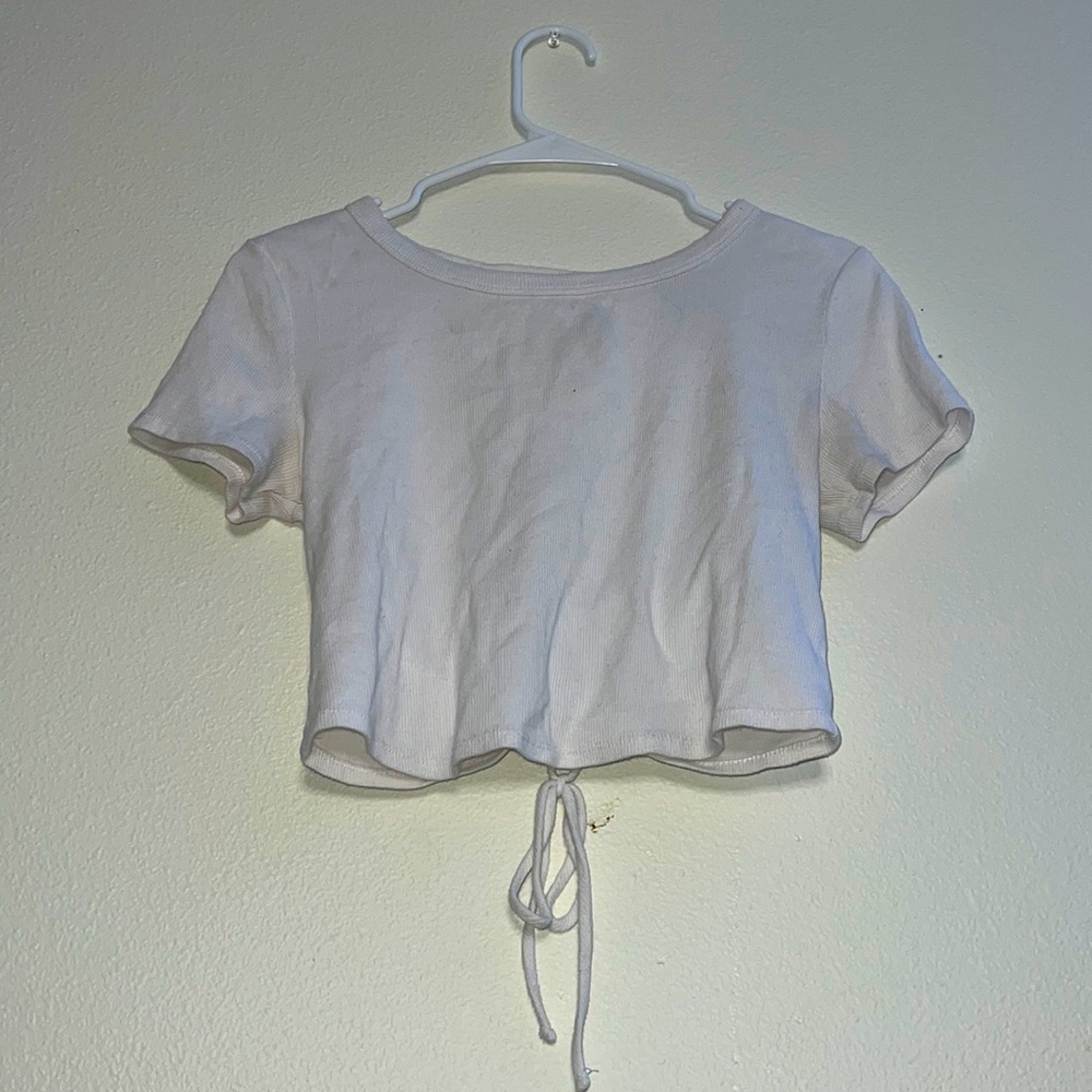 Small white crop top shirt